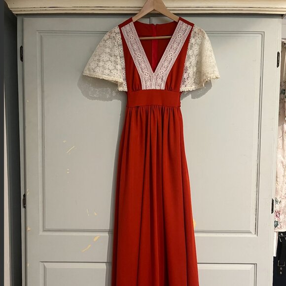 Vintage hand-made lace dress - Picture 1 of 5